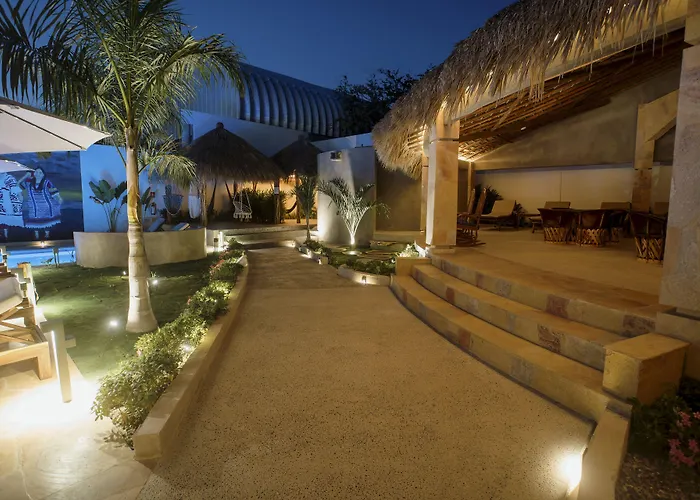 Hotel Camino Del Sol
