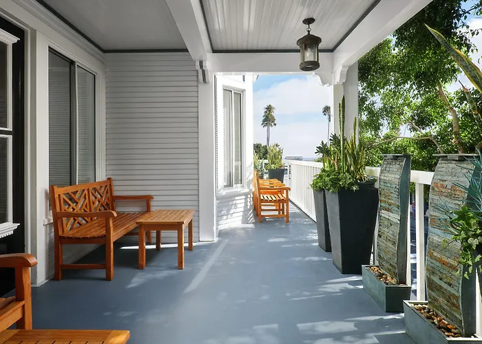 Catalina Island Inn