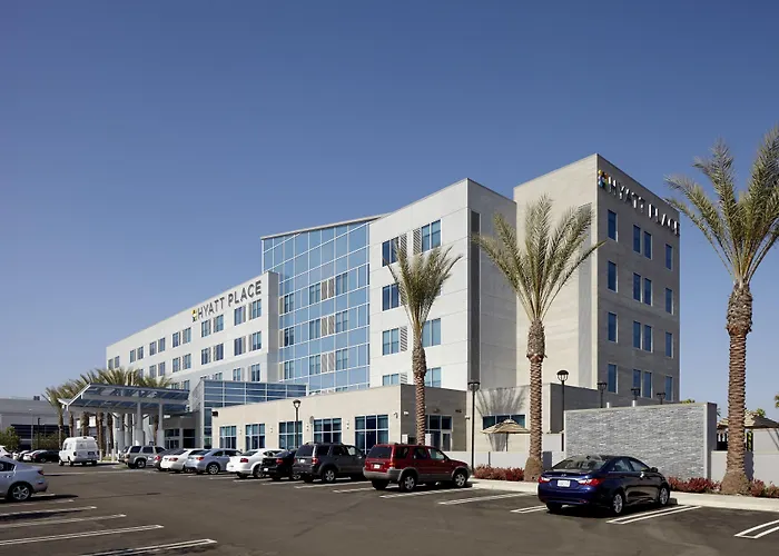 Hyatt Place Bakersfield