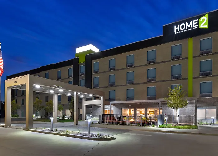 Saginaw Hotels With Pool