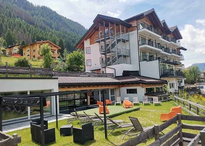 Active Alm Hotel