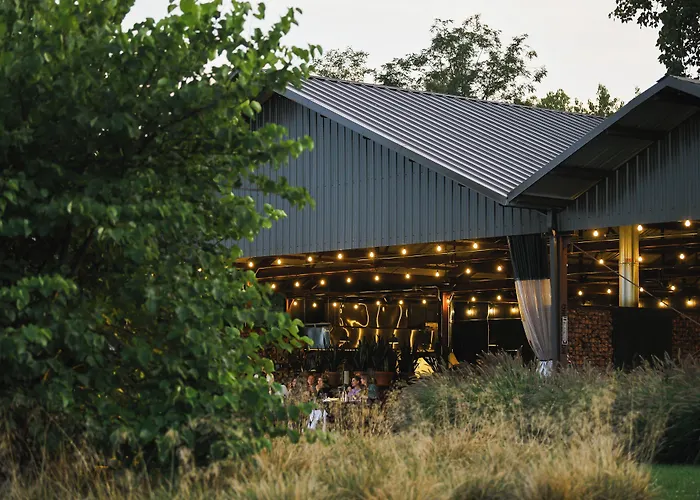 Hutton Brickyards Riverfront Hotel & Venue