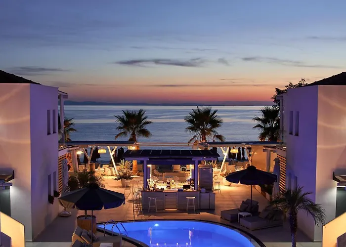 Icon Suites By The Sea