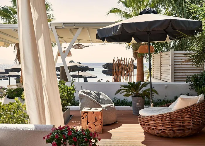 Icon Suites By The Sea