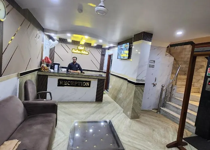 Newly Renovated Hotel Neelam Palace Just 5 Minutes From Railway Station & Connaught Place