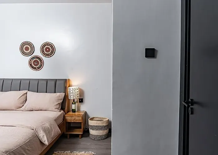 Escada, Furnished 2 Bedroom Apartment Master Ensuite