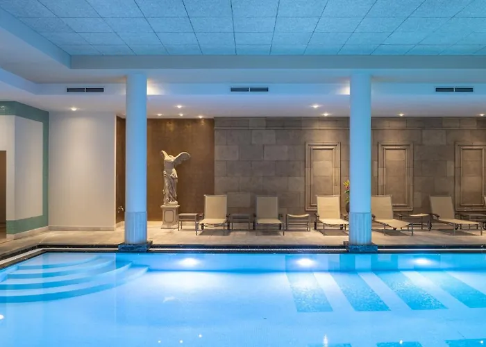 Hyllit Hotel