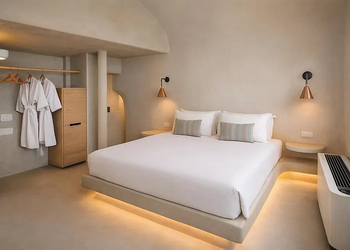 Chic Hotel Santorini Firostefani