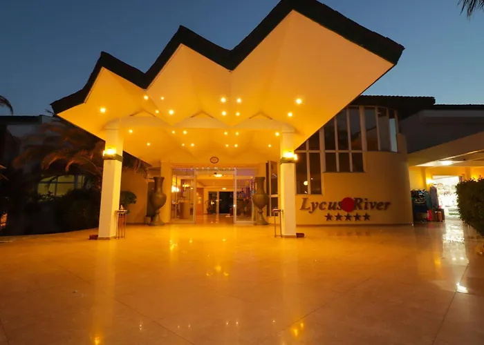 Lycus River Thermal Hotel