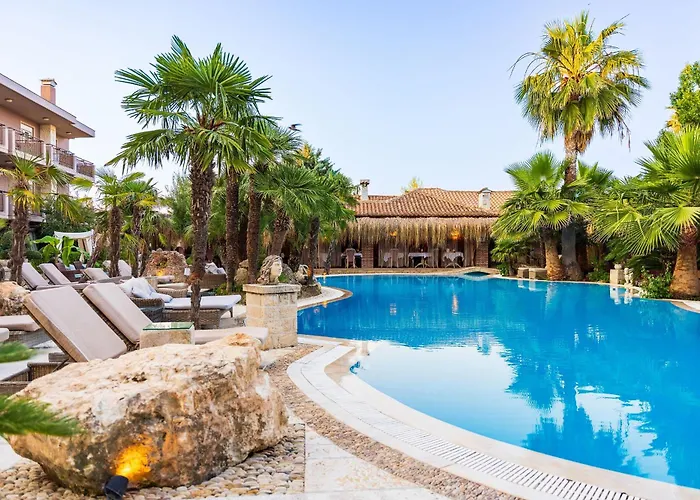 Achtis Hotel