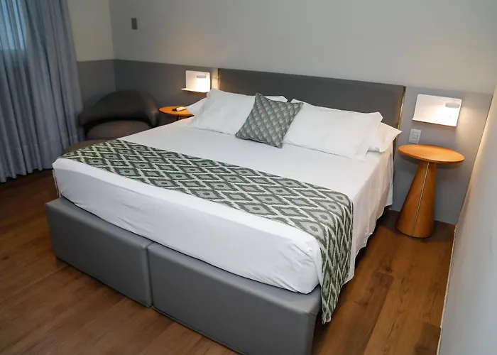 Sandri City Hotel