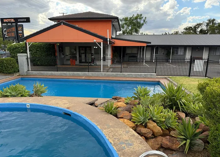 Country Leisure Motor Inn