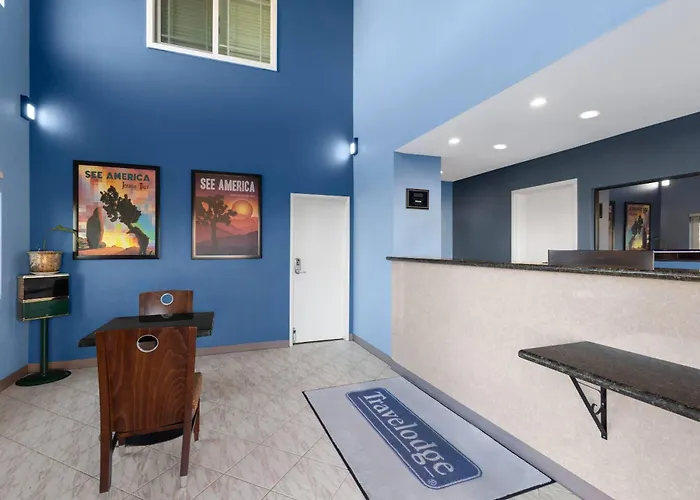 Travelodge By Wyndham Banning Casino And Outlet Mall