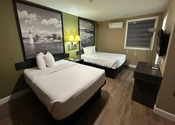 Super 8 By Wyndham Pembroke