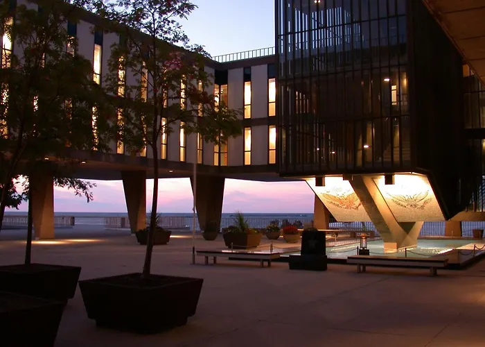 Crowne Plaza Milwaukee Airport By Ihg