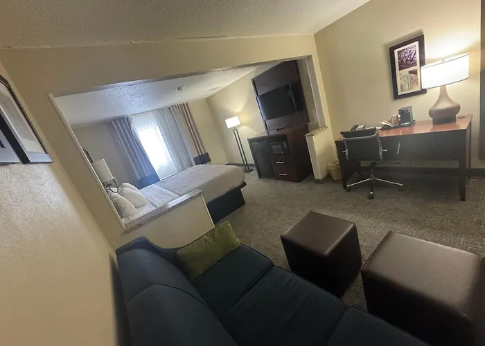 Quality Inn & Suites Green Bay - Ashwaubenon