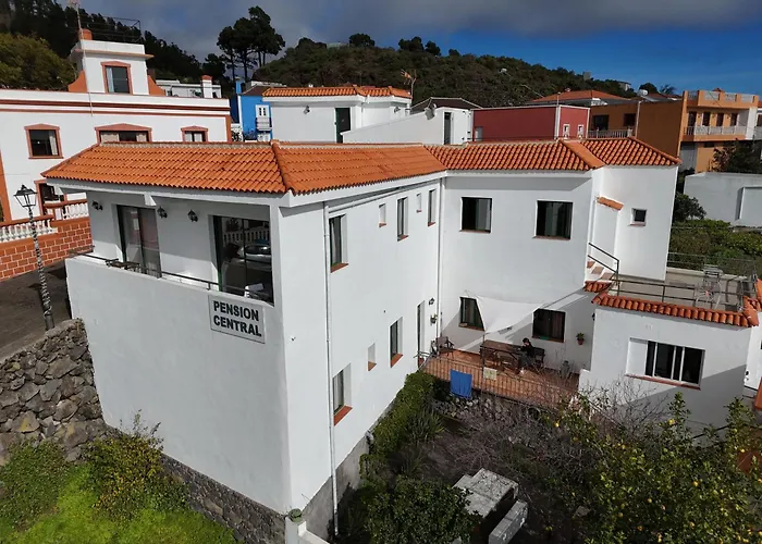 La Palma Hostel by Pension Central