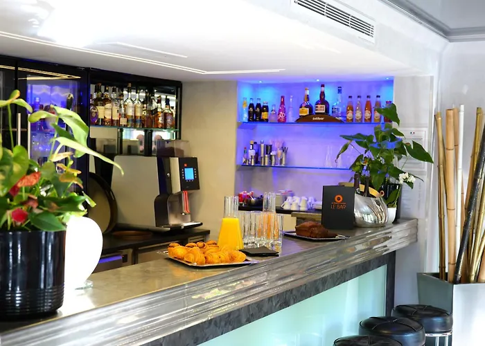 Hostellerie Les Gorges De Pennafort Callas