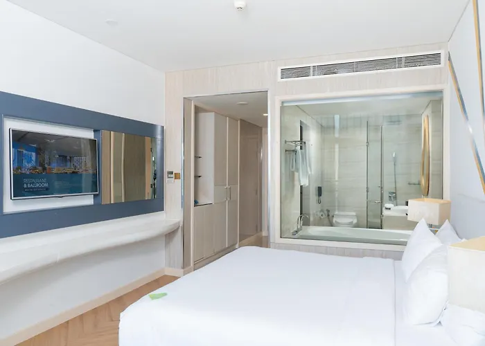 Diamond Bay Hotel