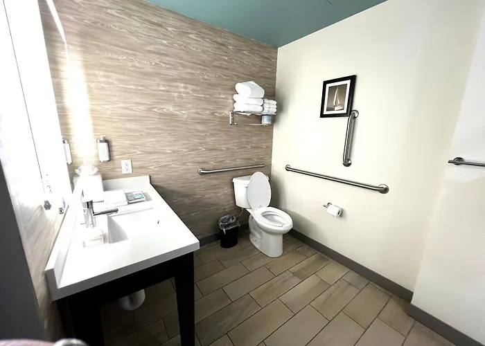 Marina Bay Hotel & Suites, An Ascend Collection Hotel Chincoteague