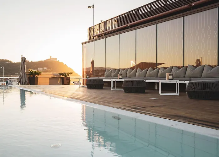Lasala Plaza Hotel - Adults Only