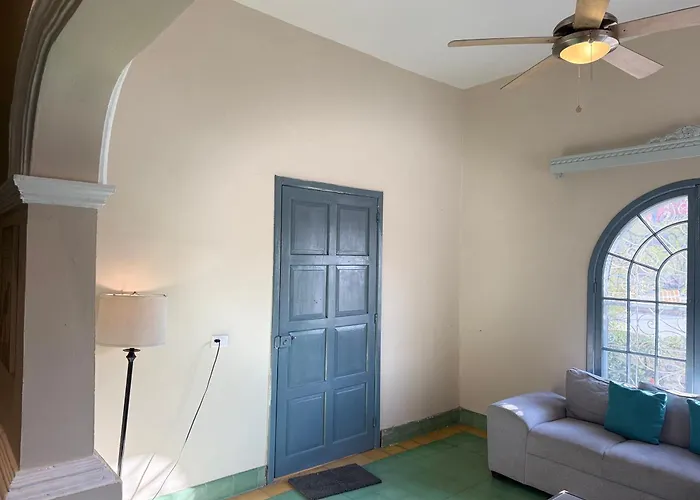 Suites Casa Blanca