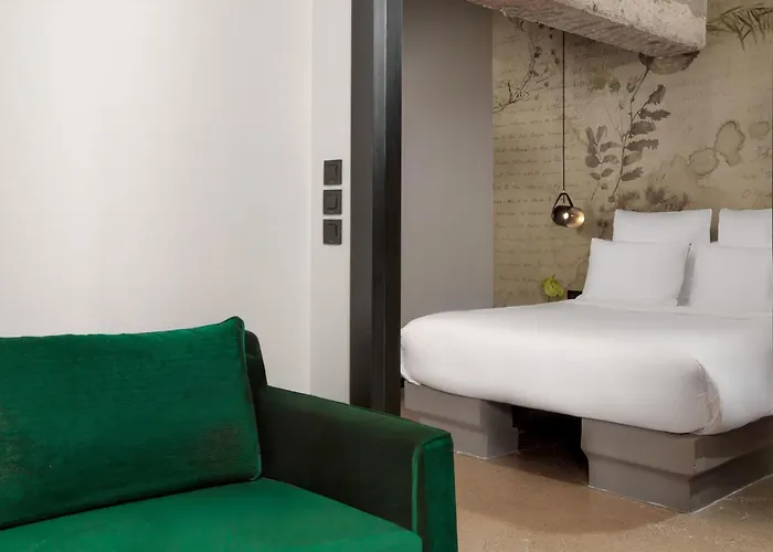 Anise Aluma Athens, Tapestry Collection By Hilton