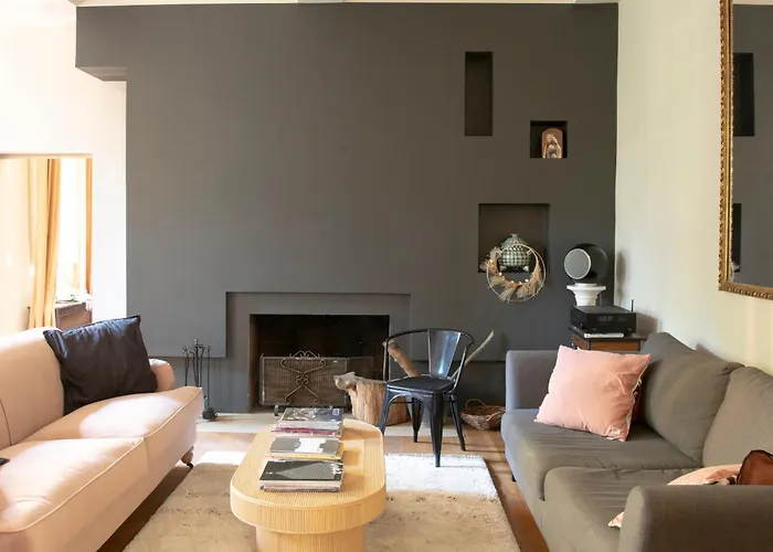 Maison Sumiane - Maison d hotes et locations avec piscine Brignoles