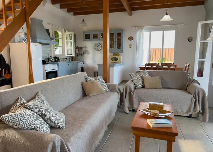Regina Villa