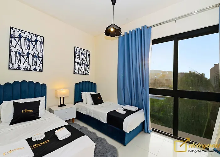 Dubai Private Pool Villa Damac Hills 2 Deleguest