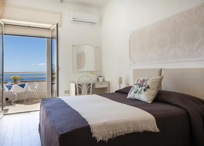 Mini Hotel - Angolo Di Paradiso -