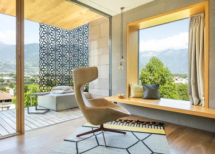 Muchele Boutique Hotel Postal / Burgstall