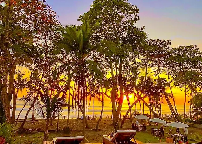 Beachfront Vista Hermosa