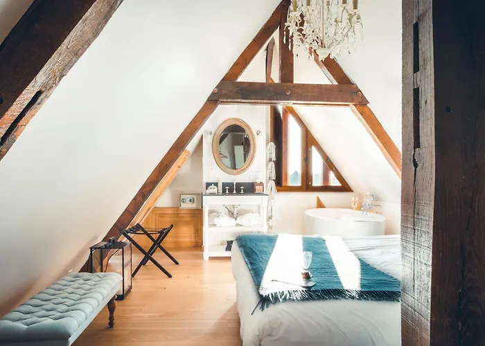 Manoir de Surville