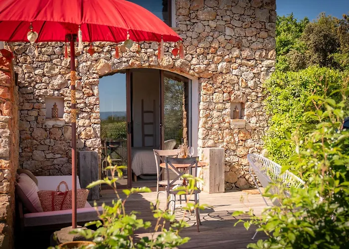 Le Clos Des Cambres