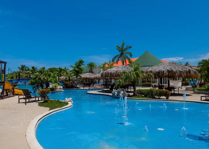La Ensenada Beach Resort Tela