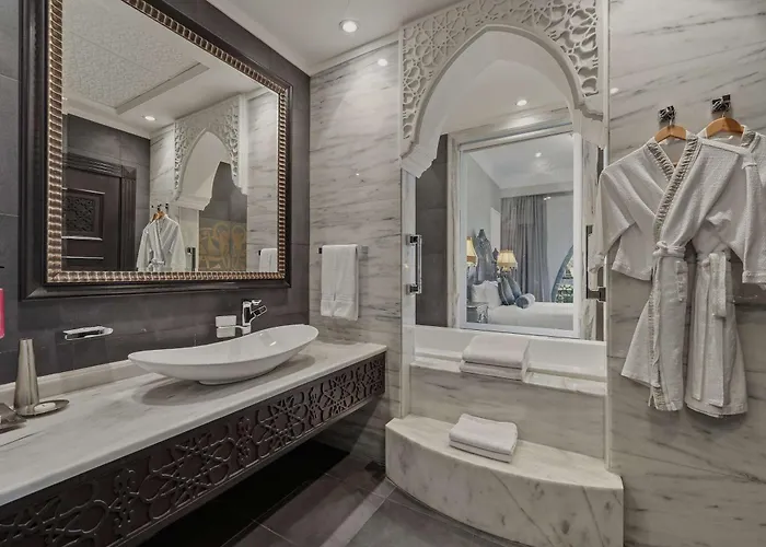 Zabeel Saray Royal Residences Lagoon Villa
