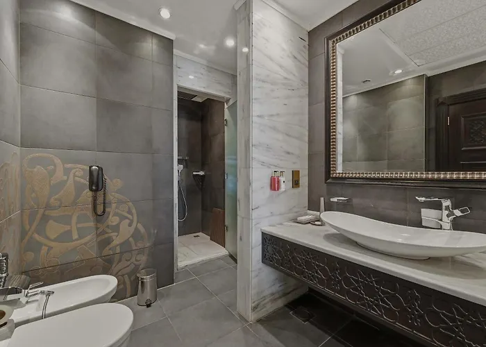 Zabeel Saray Royal Residences Lagoon Villa