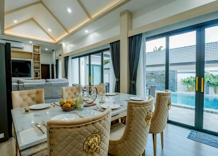 วิลล่าใน Ao Nang Yoona Luxury Pool Villa