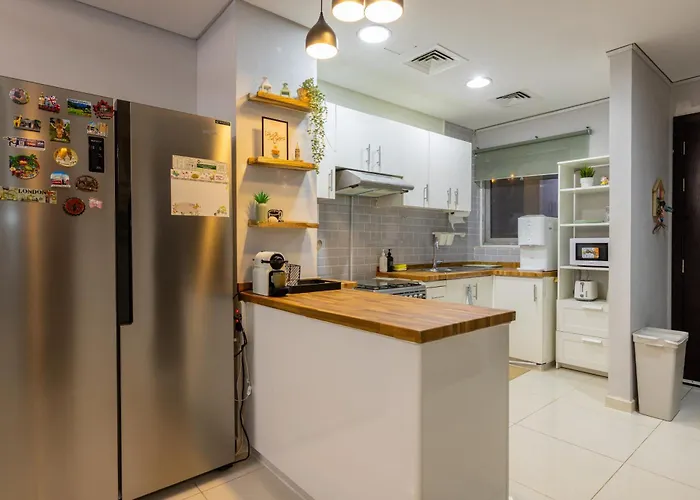 3-Bedroom Cozy Townhouse With Great Amenities In Dubai