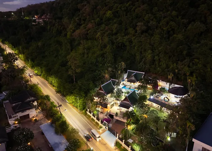 D Villa Phuket - Luxury 6 Bedroom Private Pool Villa In Cape Panwa