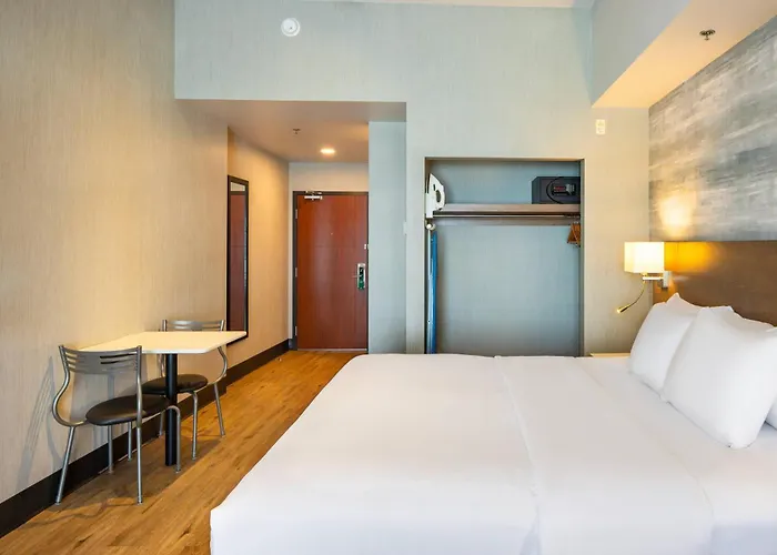 Quality Inn & Suites Levis