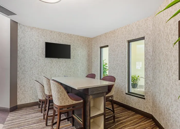 Best Western Plus Otonabee Inn