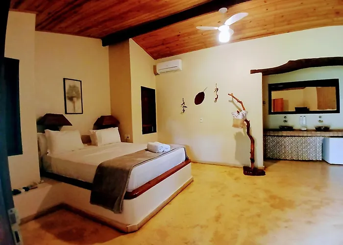 Salto Corumbá Hotel Camping Clube