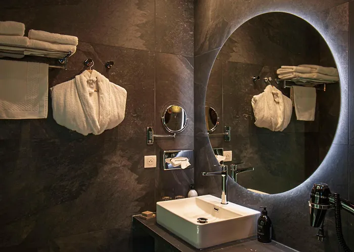 Hôtel Henri IV
