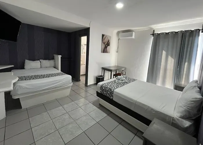 Hotel & Suites Bausan