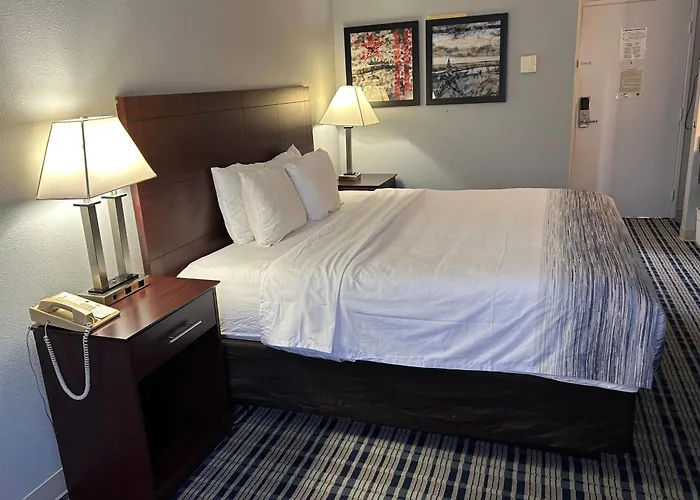 Americinn By Wyndham Mosinee Central Wisconsin Airport