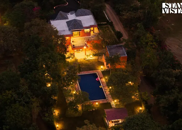 Stayvista At Morbaugh Palace- Outdoor Pool, Wifi & Bbq
