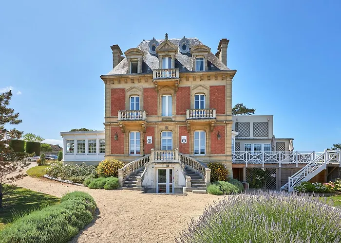 Les Villas d'Arromanches, Les Collectionneurs