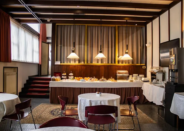 Hotel Napoleon - City & Station